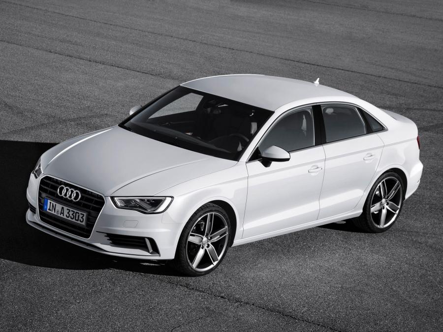  Audi A3 Sedan 2.0 TDI (8V) 2013 года  (WW) (фото 31 из 42)
